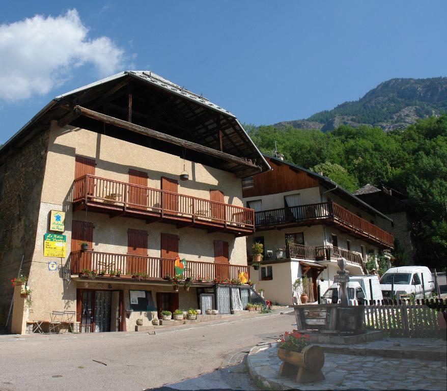Le Relais Des Vaudois Hotell Freissinieres Eksteriør bilde